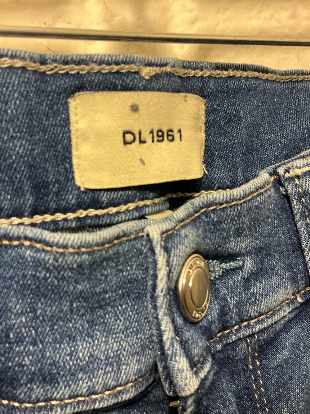 DL1961 Slim MARA Straight Jeans in light Blue Wash size 29 - Picture 5 of 10